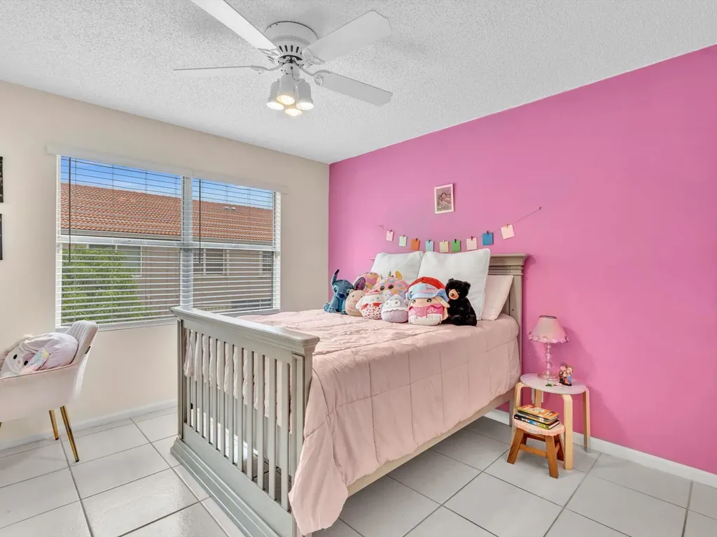 20930 Vía Azalea Boca Raton FL 33428