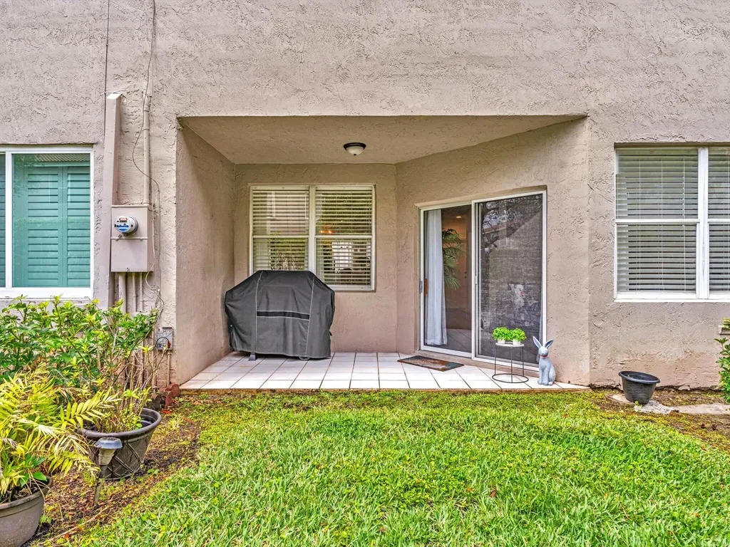 20930 Vía Azalea Boca Raton FL 33428