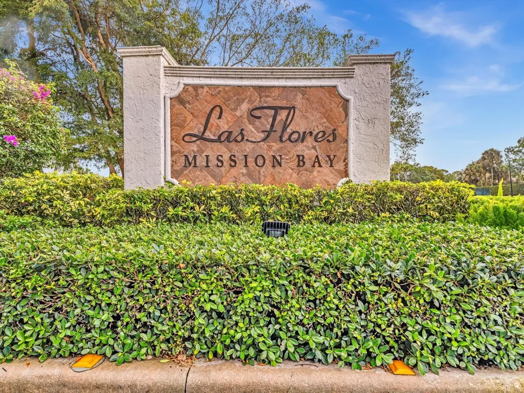 20930 Vía Azalea Boca Raton FL 33428