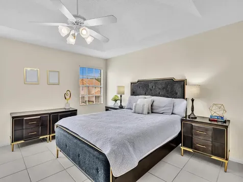 20930 Vía Azalea Boca Raton FL 33428