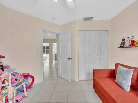 20930 Vía Azalea Boca Raton FL 33428