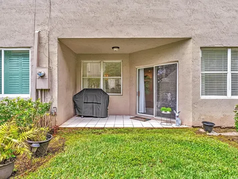 20930 Vía Azalea Boca Raton FL 33428