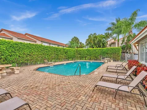 20930 Vía Azalea Boca Raton FL 33428