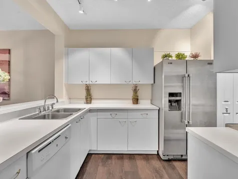 20930 Vía Azalea Boca Raton FL 33428