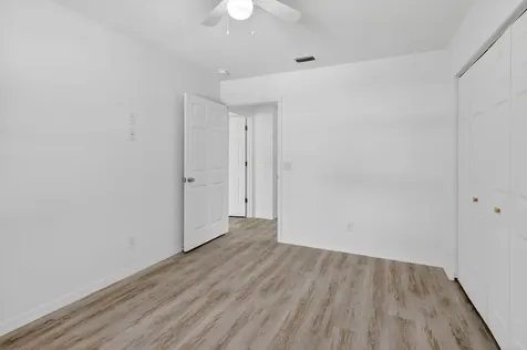 2206 S 34th Street Fort Pierce FL 34947