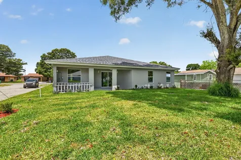2206 S 34th Street Fort Pierce FL 34947