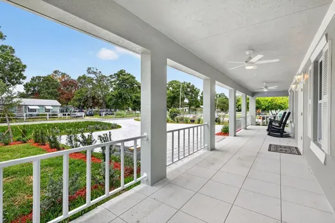 2206 S 34th Street Fort Pierce FL 34947