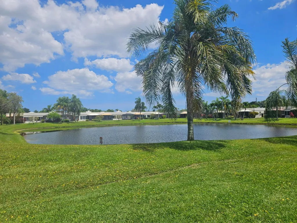 18999 Stewart Circle Boca Raton FL 33496
