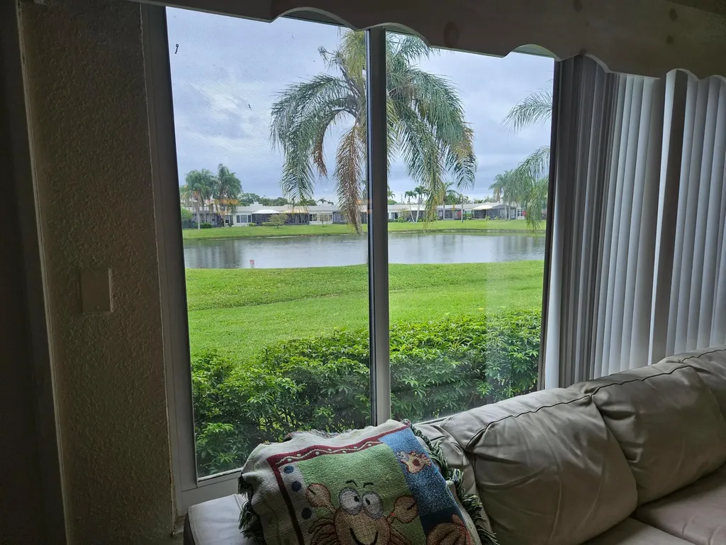 18999 Stewart Circle Boca Raton FL 33496