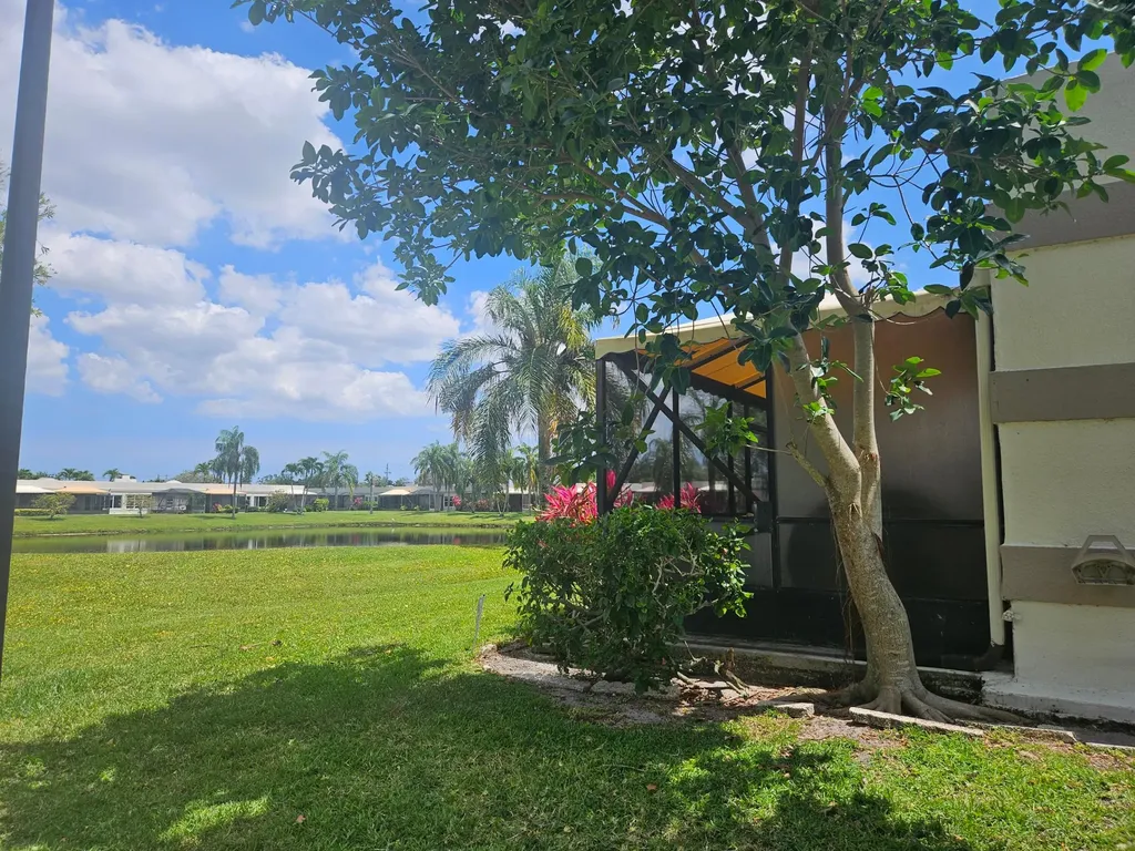 18999 Stewart Circle Boca Raton FL 33496