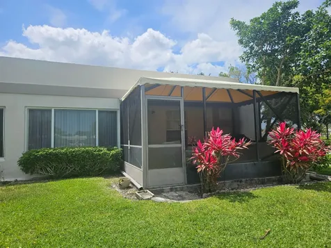 18999 Stewart Circle Boca Raton FL 33496
