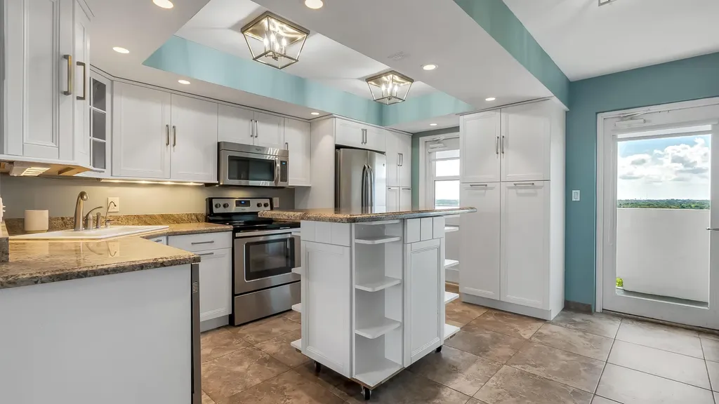 2200 NE 33rd Avenue Fort Lauderdale FL 33305