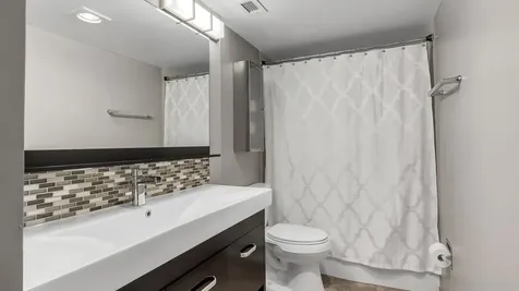 2200 NE 33rd Avenue Fort Lauderdale FL 33305