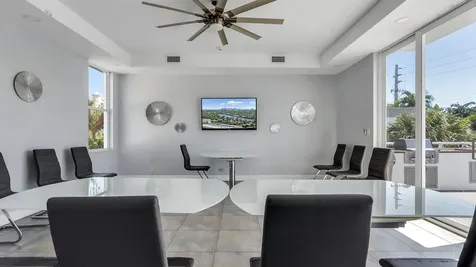 2200 NE 33rd Avenue Fort Lauderdale FL 33305
