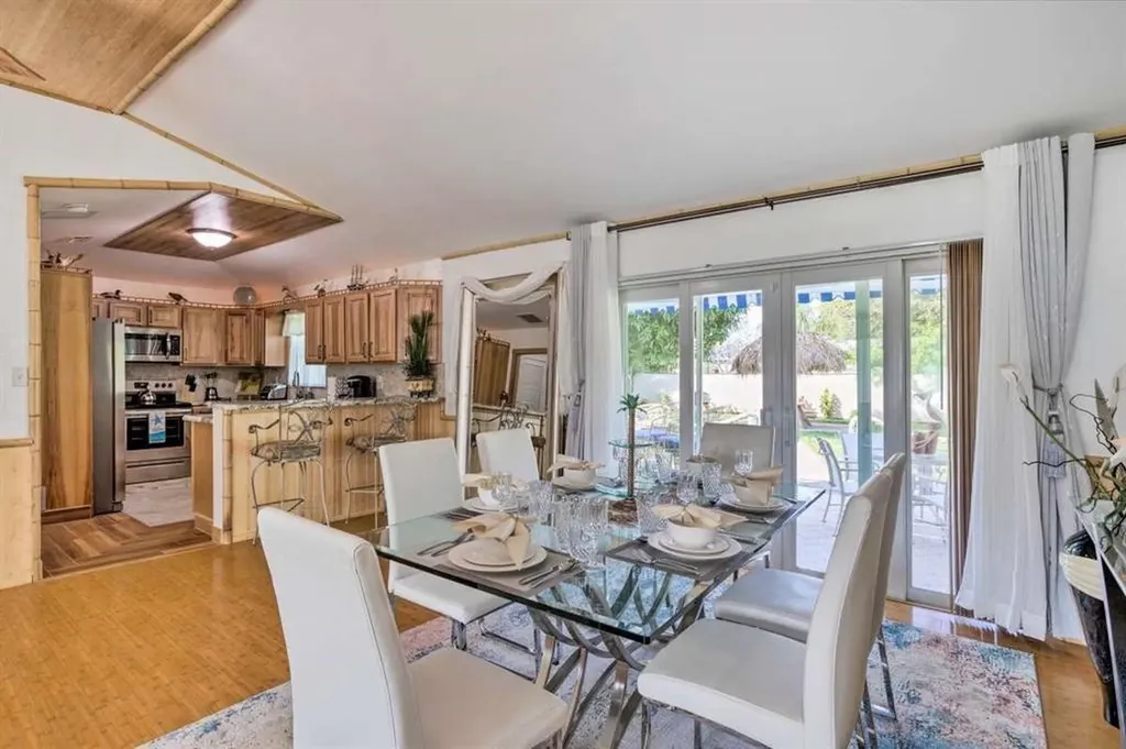 423 SW 1st Avenue Boynton Beach FL 33435