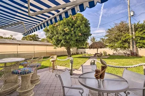 423 SW 1st Avenue Boynton Beach FL 33435