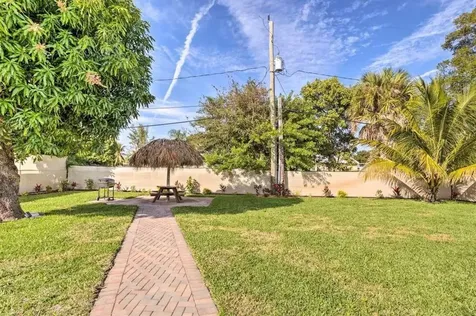 423 SW 1st Avenue Boynton Beach FL 33435