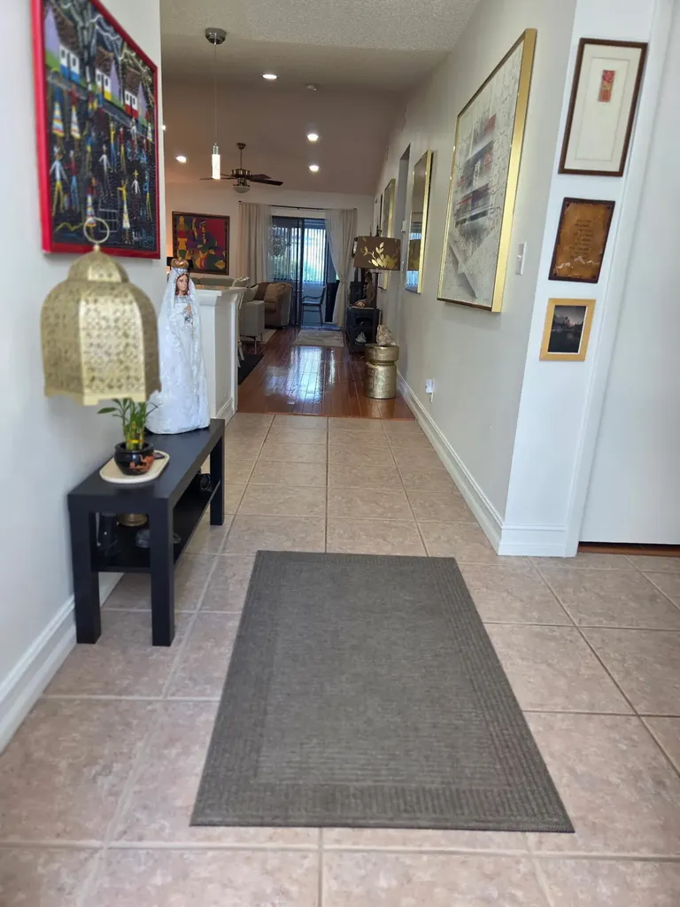 2640 W Gately Drive Drive W West Palm Beach FL 33415