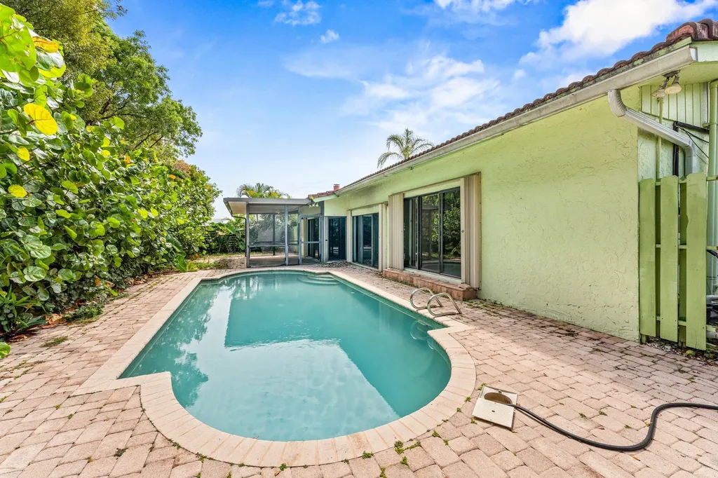 2753 NW 34th Street Boca Raton FL 33434