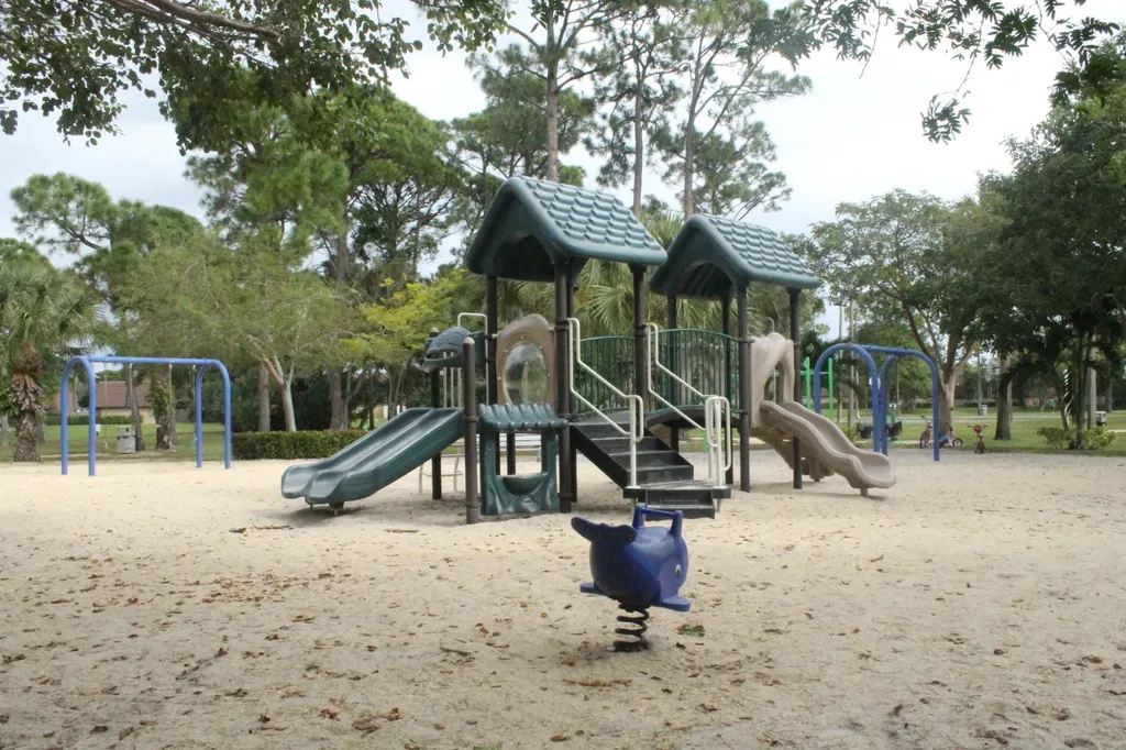 1522 15th Lane Palm Beach Gardens FL 33418