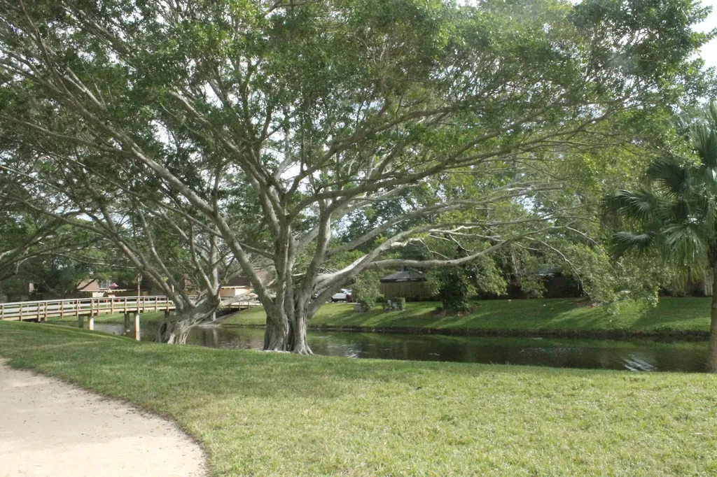 1522 15th Lane Palm Beach Gardens FL 33418