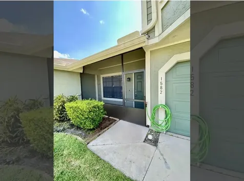 1582 SE Hatfield Court Port St Lucie FL 34952
