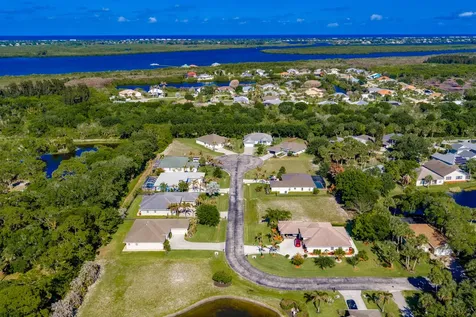 7445 36th Court Vero Beach FL 32967