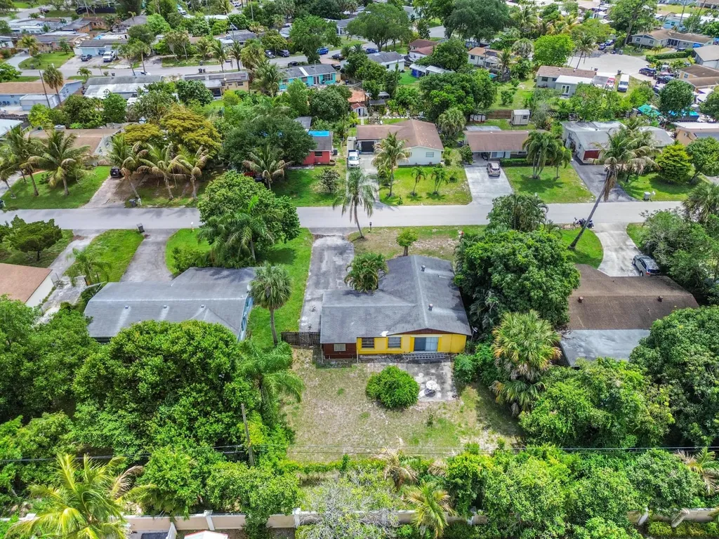 877 Sarazen Drive West Palm Beach FL 33413