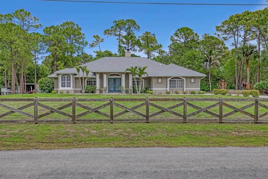17271 N 88th Road Road N The Acreage FL 33470