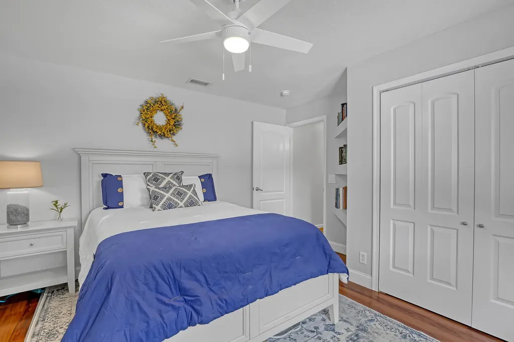 17271 N 88th Road Road N The Acreage FL 33470