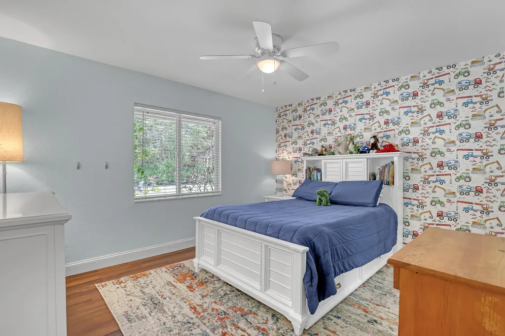 17271 N 88th Road Road N The Acreage FL 33470