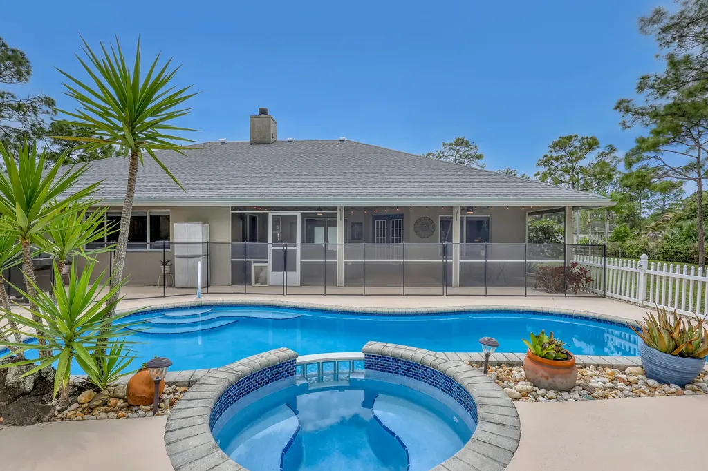 17271 N 88th Road Road N The Acreage FL 33470