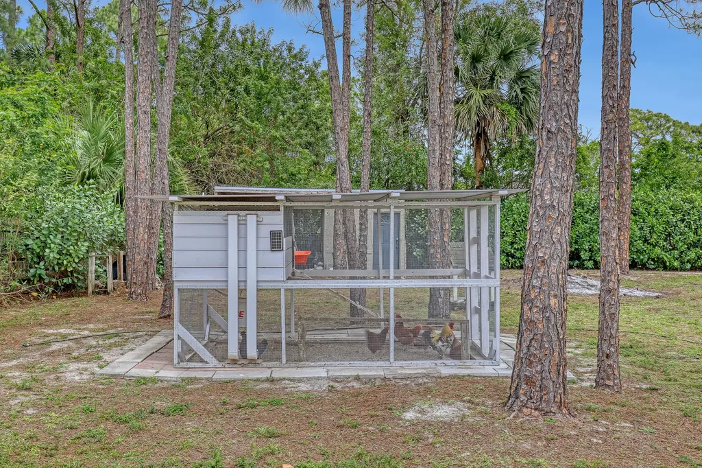 17271 N 88th Road Road N The Acreage FL 33470