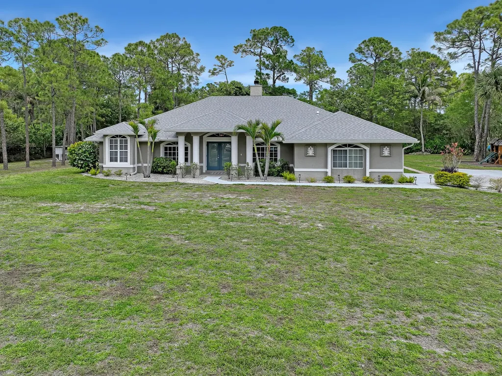 17271 N 88th Road Road N The Acreage FL 33470