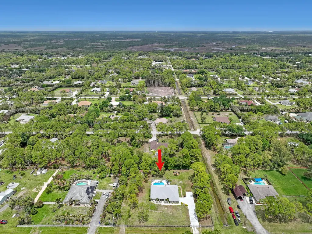 17271 N 88th Road Road N The Acreage FL 33470