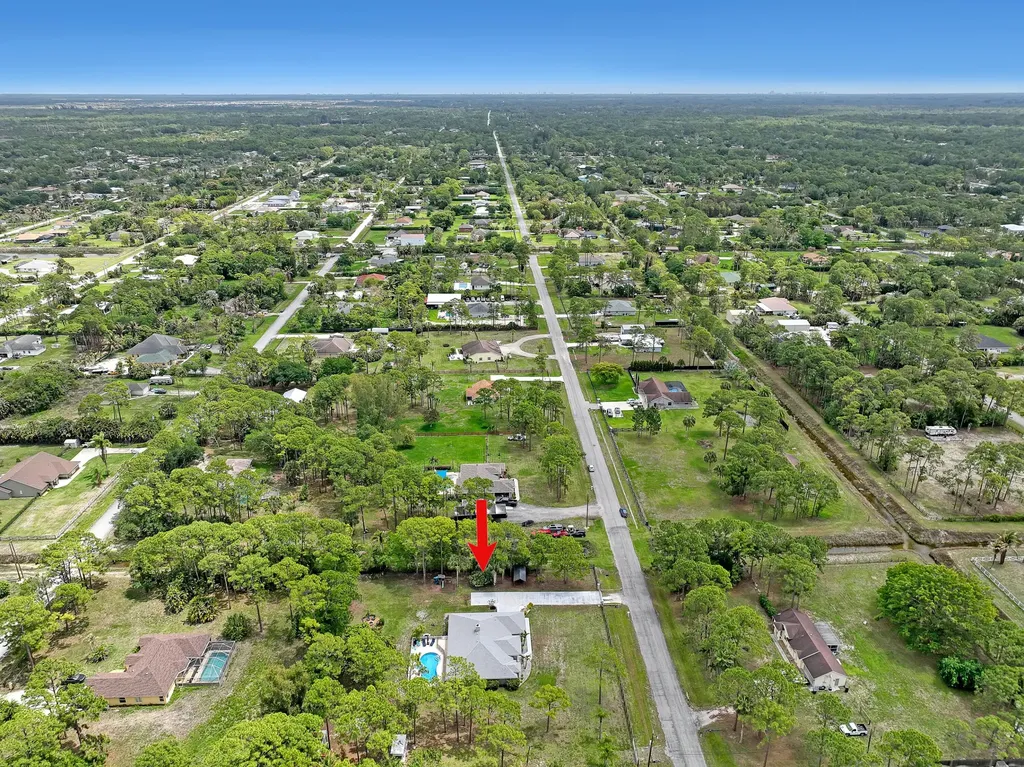 17271 N 88th Road Road N The Acreage FL 33470