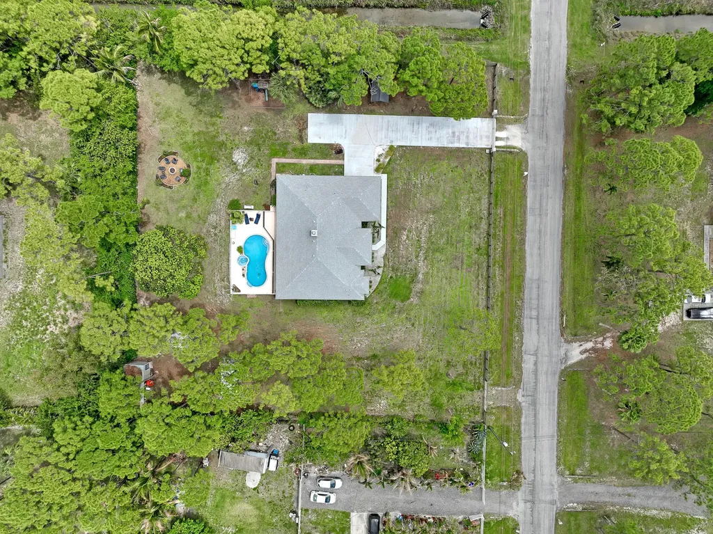 17271 N 88th Road Road N The Acreage FL 33470