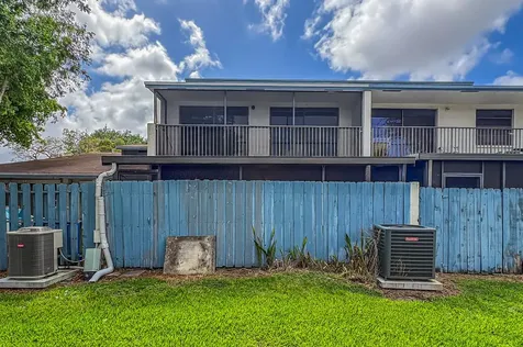 4003 W Woodscape Drive Miramar FL 33023