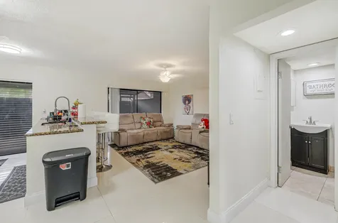 4003 W Woodscape Drive Miramar FL 33023