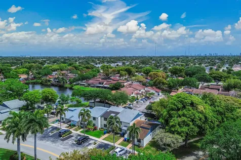4003 W Woodscape Drive Miramar FL 33023