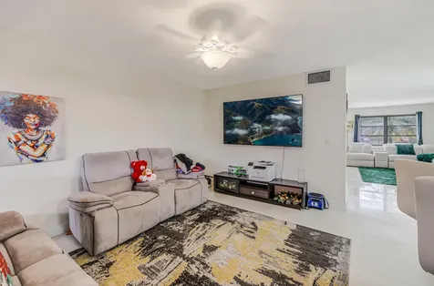 4003 W Woodscape Drive Miramar FL 33023