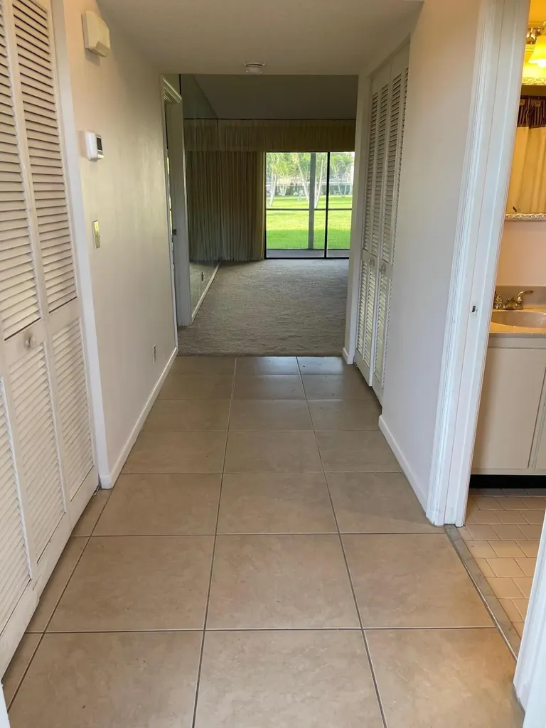 5981 Vía Vermilya Lake Worth FL 33462