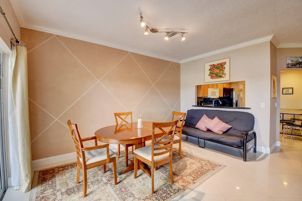 21115 Via Eden Boca Raton FL 33433
