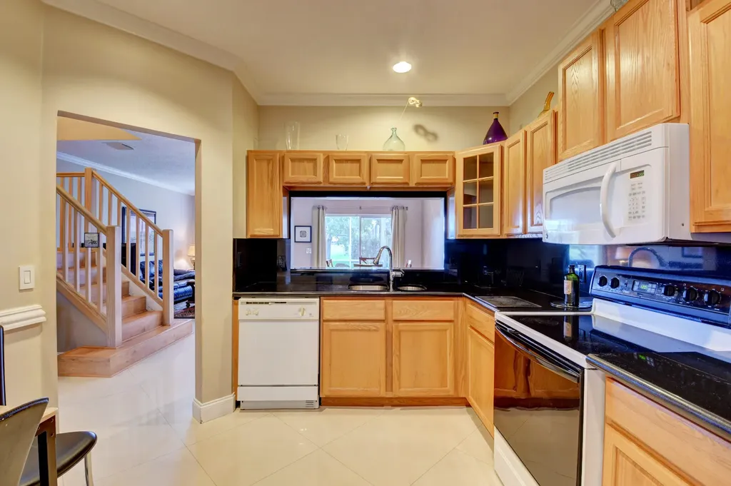 21115 Via Eden Boca Raton FL 33433