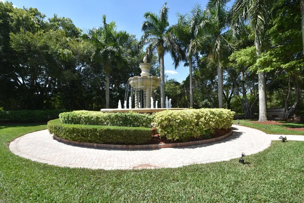 21115 Via Eden Boca Raton FL 33433