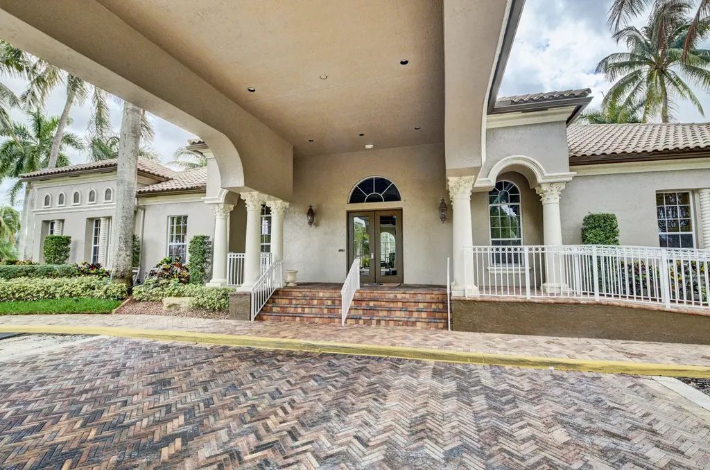 21115 Via Eden Boca Raton FL 33433