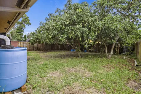 3422 State Street Lake Worth FL 33461