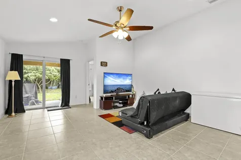 3422 State Street Lake Worth FL 33461