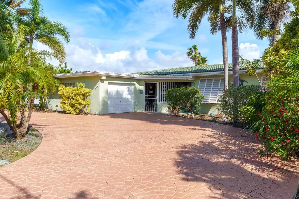 101 SE 14th Street Pompano Beach FL 33060
