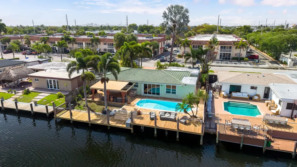 101 SE 14th Street Pompano Beach FL 33060